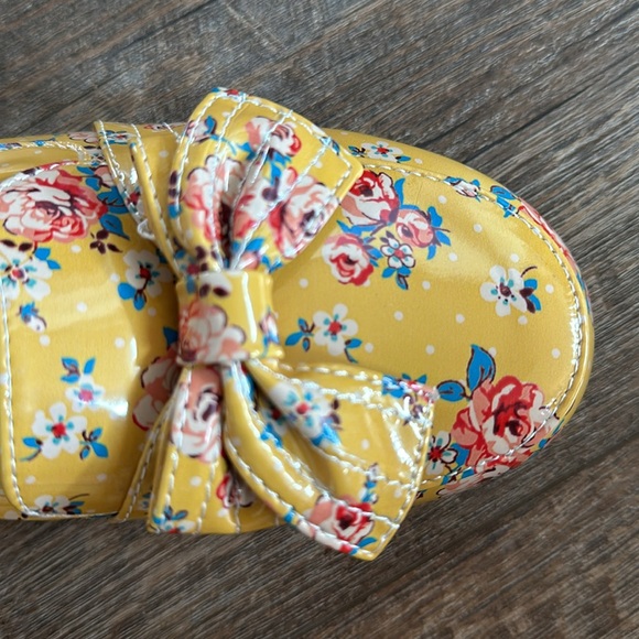 Beacon Mustard Floral Bow Flat Shoes - Picture 14 of 14